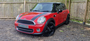 2013 MINI Hatch 1.6 Cooper Euro 5 (s/s) 3dr in Red — image 4