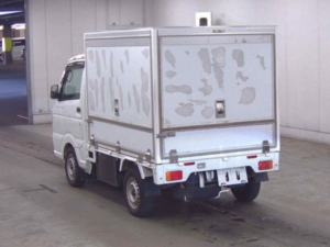2015 Suzuki Carry Chiller Truck in White — image 3