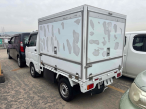2015 Suzuki Carry Chiller Truck in White — image 6
