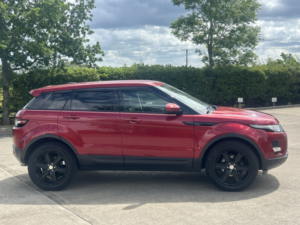 2013 Land Rover Range Rover Evoque 2.2 Sd4 Pure Tech in Red — image 2