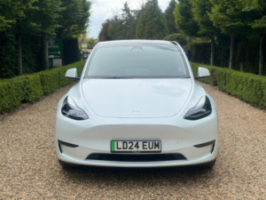 2024 Tesla Model Y (dual Motor) Long Range Auto 4wde 5dr in White — image 3