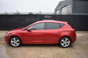 2020 SEAT Leon 1.5 Tsi Evo Fr Euro 6 (s/s) 5dr in Red — image 4