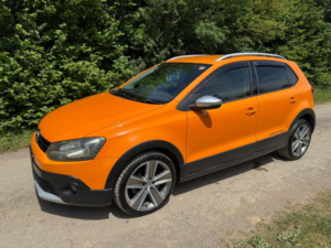 2013 Volkswagen Polo Cross Polo 1.2 Tsi DSG Automatic in Orange — image 2