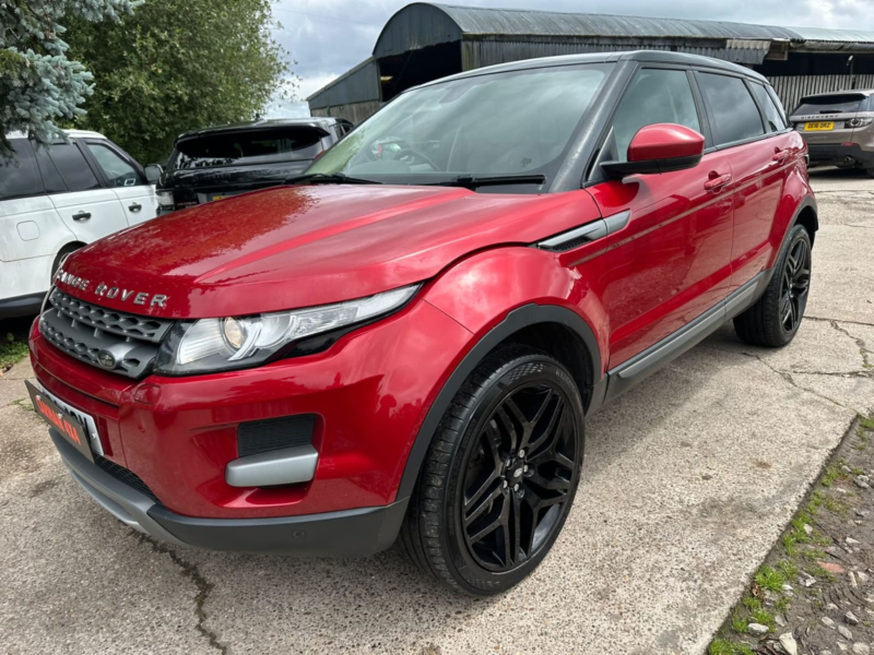 2014 Land Rover Range Rover Evoque 2.2 Ed4 Pure Tech in Red — image 1