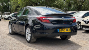 2013 Vauxhall Insignia 2.0 Cdti Ecoflex Sri Nav Euro 5 (s/s) 5dr in Black — image 4