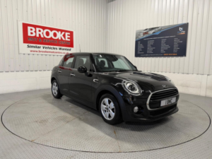 2019 MINI Hatch