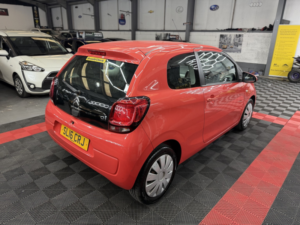 2016 Citroen C1 1.0 Vti Feel in Orange — image 4