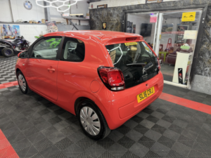 2016 Citroen C1 1.0 Vti Feel in Orange — image 5
