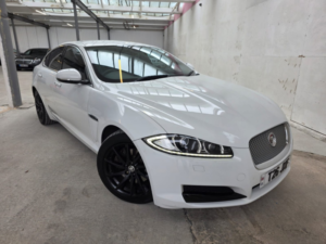 2013 Jaguar Xf