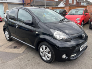 2012 Toyota Aygo 1.0 Vvt-I Fire in Black — image 4