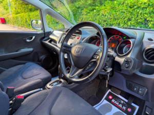 2014 Honda Jazz 1.4 I-Vtec Es Plus T CVT Euro 5 5dr in Blue — image 3