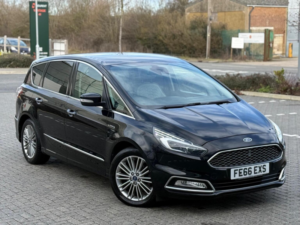 2016 Ford S-Max 2.0 Tdci Vignale Powershift Euro 6 (s/s) 5dr in Black — image 5