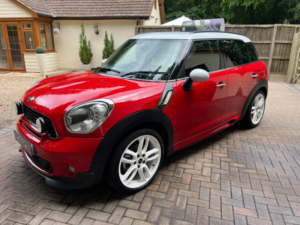 2012 MINI Countryman 1.6 Cooper S All4 Countryman in Red — image 3