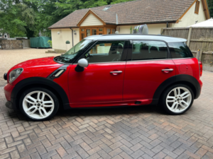 2012 MINI Countryman 1.6 Cooper S All4 Countryman in Red — image 4