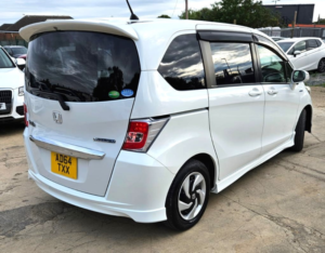 2014 Honda Freed 1.5l Hybrid-Automatic-6 Seats Family Car-Ulez/caz Pass-Free 18months Warranty & 12months Aa Breakdown in White — image 4