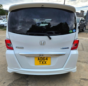 2014 Honda Freed 1.5l Hybrid-Automatic-6 Seats Family Car-Ulez/caz Pass-Free 18months Warranty & 12months Aa Breakdown in White — image 5
