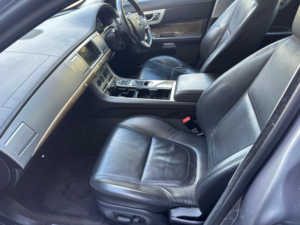 2014 Jaguar Xf 2.2 D Premium Luxury in Grey — image 2