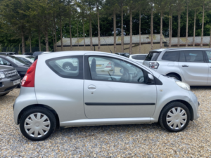 2007 Peugeot 107 1.0 12v Urban in Silver — image 2