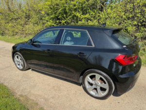 2020 Audi A1 1.5 Tfsi 35 Sport Sportback S Tronic Euro 6 (s/s) 5dr in Black — image 4