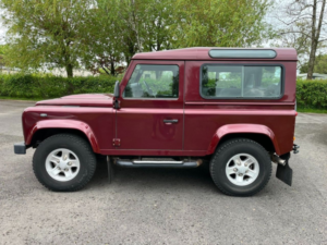 2014 Land Rover Defender 2.2 Tdci Xs Station Wagon Double Cab 3dr Diesel Manual 4WD Swb Euro 5 (122 Ps) in Red — image 6