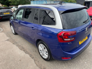 2018 Citroen C4 Picasso 1.6l C4 Grand Picasso Feel Blue Hdi S/s MPV 5dr Diesel Manual Euro 6 (118 Bhp) in Blue — image 6
