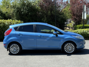 2010 Ford Fiesta 1.6 Titanium in Blue — image 2
