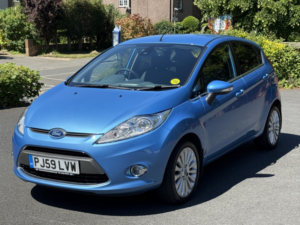 2010 Ford Fiesta 1.6 Titanium in Blue — image 4