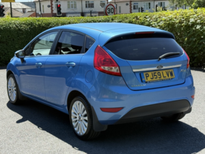 2010 Ford Fiesta 1.6 Titanium in Blue — image 6