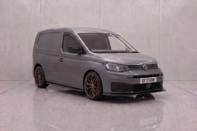 2021 Volkswagen Caddy 2.0 Caddy C20 Commerce Tdi in Grey — image 1