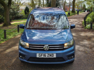 2016 Volkswagen Caddy Maxi Life 2.0 Tdi Bluemotion Tech DSG Euro 6 (s/s) 5dr in Blue — image 6