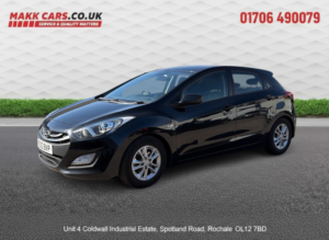 2013 Hyundai I30 1.6 Crdi Blue Drive Active in Black — image 2