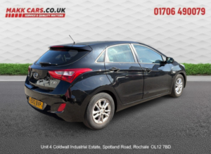 2013 Hyundai I30 1.6 Crdi Blue Drive Active in Black — image 4