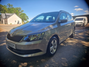 2016 Skoda Fabia 1.2 Tsi Se in Gold — image 3