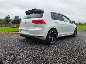 2014 Volkswagen Golf 1.6 Tdi Bluemotion Tech Se Hatchback 5dr Diesel Manual Euro 5 (s/s) (105 Ps) in White — image 3