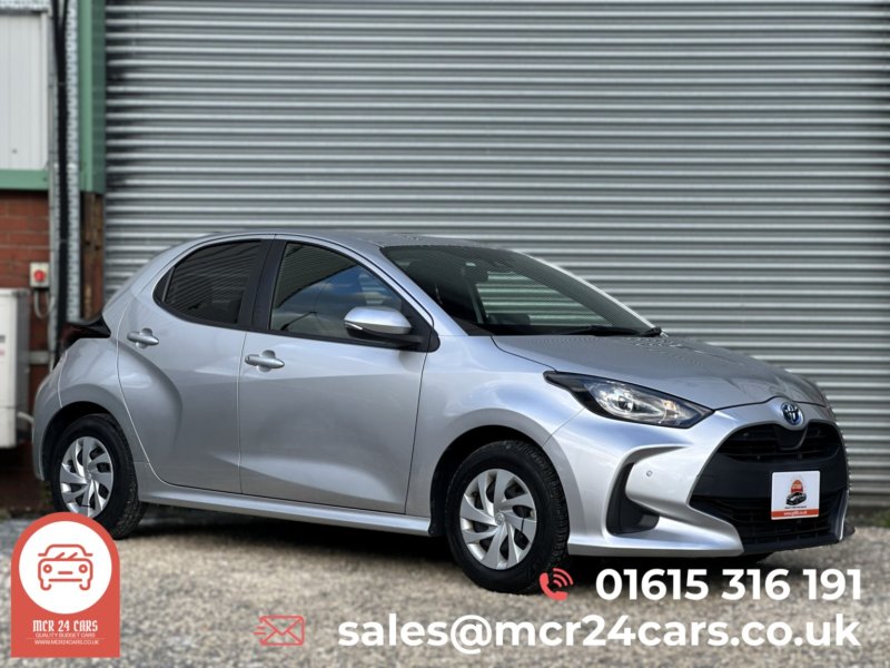 2021 Toyota Yaris 1.5 Vvt-H Icon in Silver — image 1
