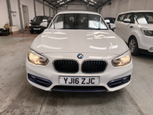 2016 BMW 1 Series 1.5 118i Sport 3-Door in White — image 2