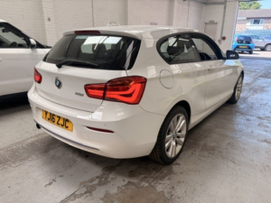 2016 BMW 1 Series 1.5 118i Sport 3-Door in White — image 6