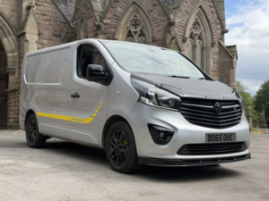 2015 Vauxhall Vivaro 1.6 Cdti 2700 Biturbo Ecoflex Sportive in Grey — image 5