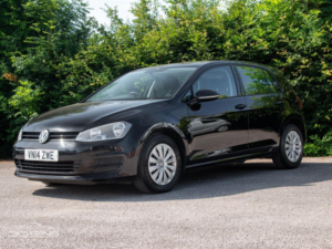 2014 Volkswagen Golf 1.6 Tdi Bluemotion Tech S Euro 5 (s/s) 5dr in Black — image 3