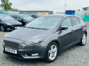 2015 Ford Focus 1.0 T Ecoboost Titanium in Grey — image 6