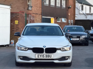 2015 BMW 3 Series 2.0 320d Ed Efficientdynamics Euro 5 (s/s) 4dr in White — image 2