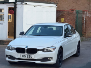 2015 BMW 3 Series 2.0 320d Ed Efficientdynamics Euro 5 (s/s) 4dr in White — image 3
