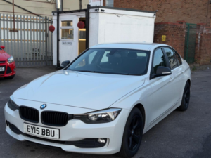 2015 BMW 3 Series 2.0 320d Ed Efficientdynamics Euro 5 (s/s) 4dr in White — image 5