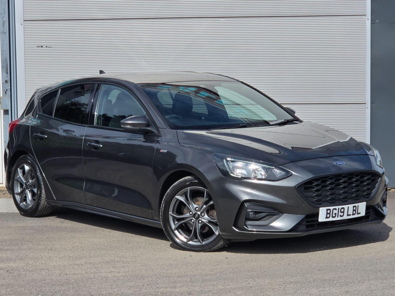 2019 Ford Focus 1.0t Ecoboost St-Line Euro 6 (s/s) 5dr in Grey — image 1