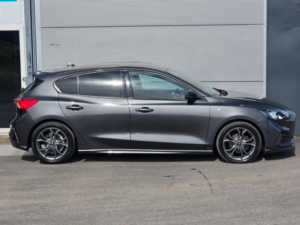 2019 Ford Focus 1.0t Ecoboost St-Line Euro 6 (s/s) 5dr in Grey — image 5