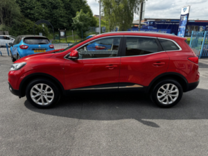 2016 Renault Kadjar 1.5 Dynamique Nav Dci 110 in Red — image 2