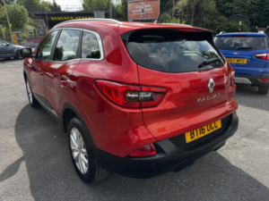 2016 Renault Kadjar 1.5 Dynamique Nav Dci 110 in Red — image 3