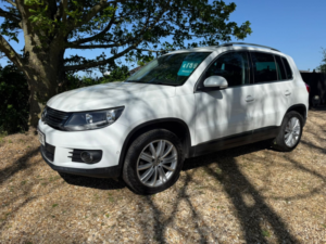 2016 Volkswagen Tiguan 2.0 Tdi Bluemotion Tech Match Edition in White — image 3