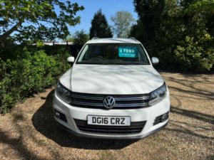 2016 Volkswagen Tiguan 2.0 Tdi Bluemotion Tech Match Edition in White — image 4