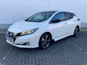 2018 Nissan Leaf 0.0 Tekna 110kw 40kwh Automatic Electric 5-Door in White — image 4